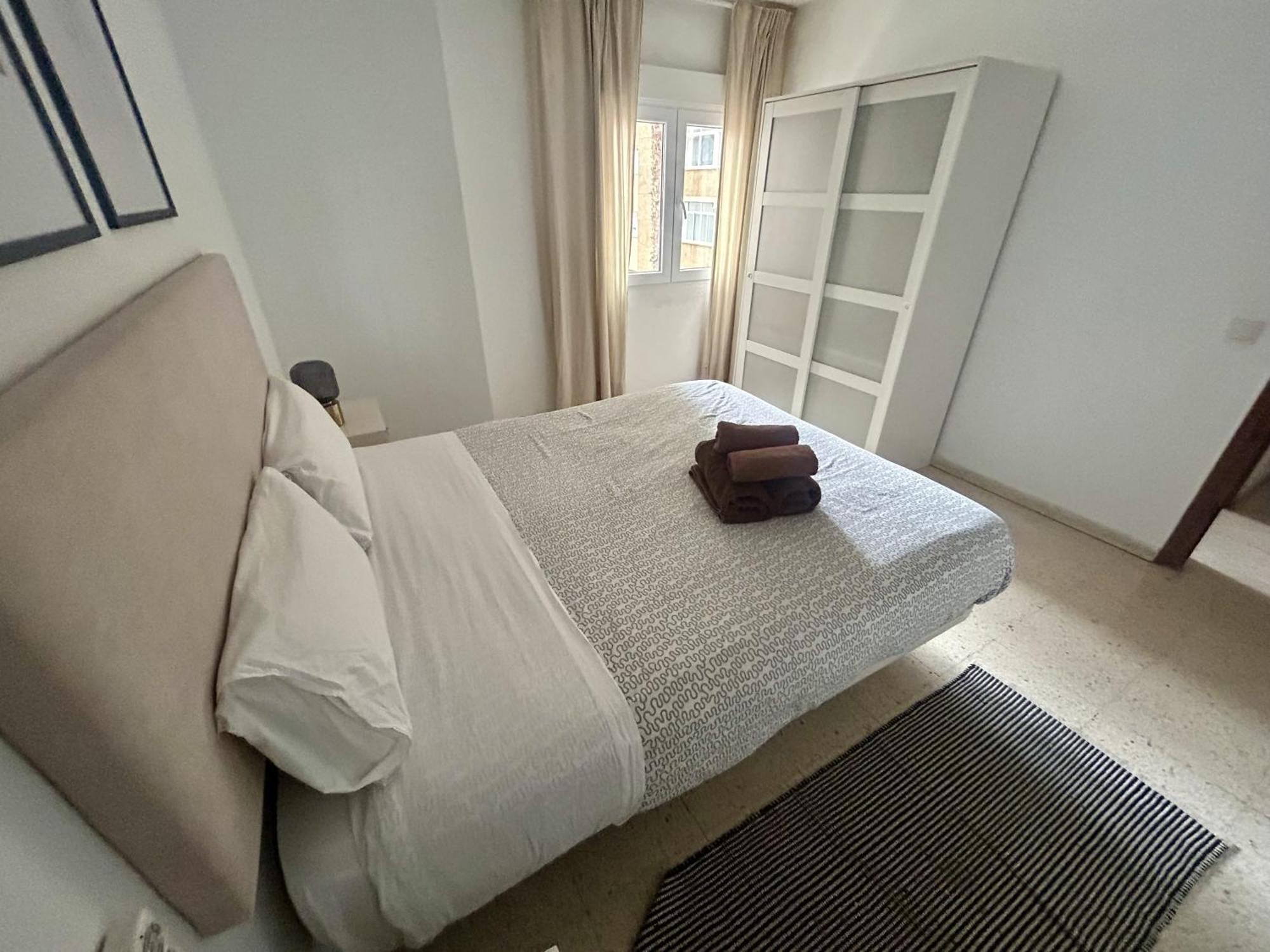 Malagueta Sol Y Playa Apartment Малага Екстериор снимка